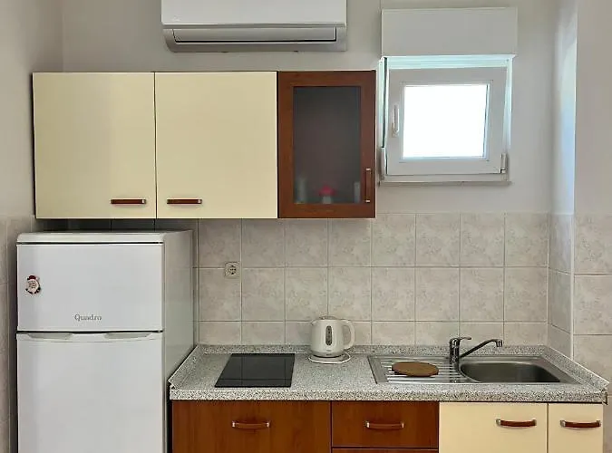 Place Διαμέρισμα *
